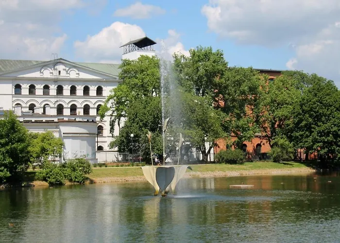 Lumina Luxury Apart Near Reymont Park